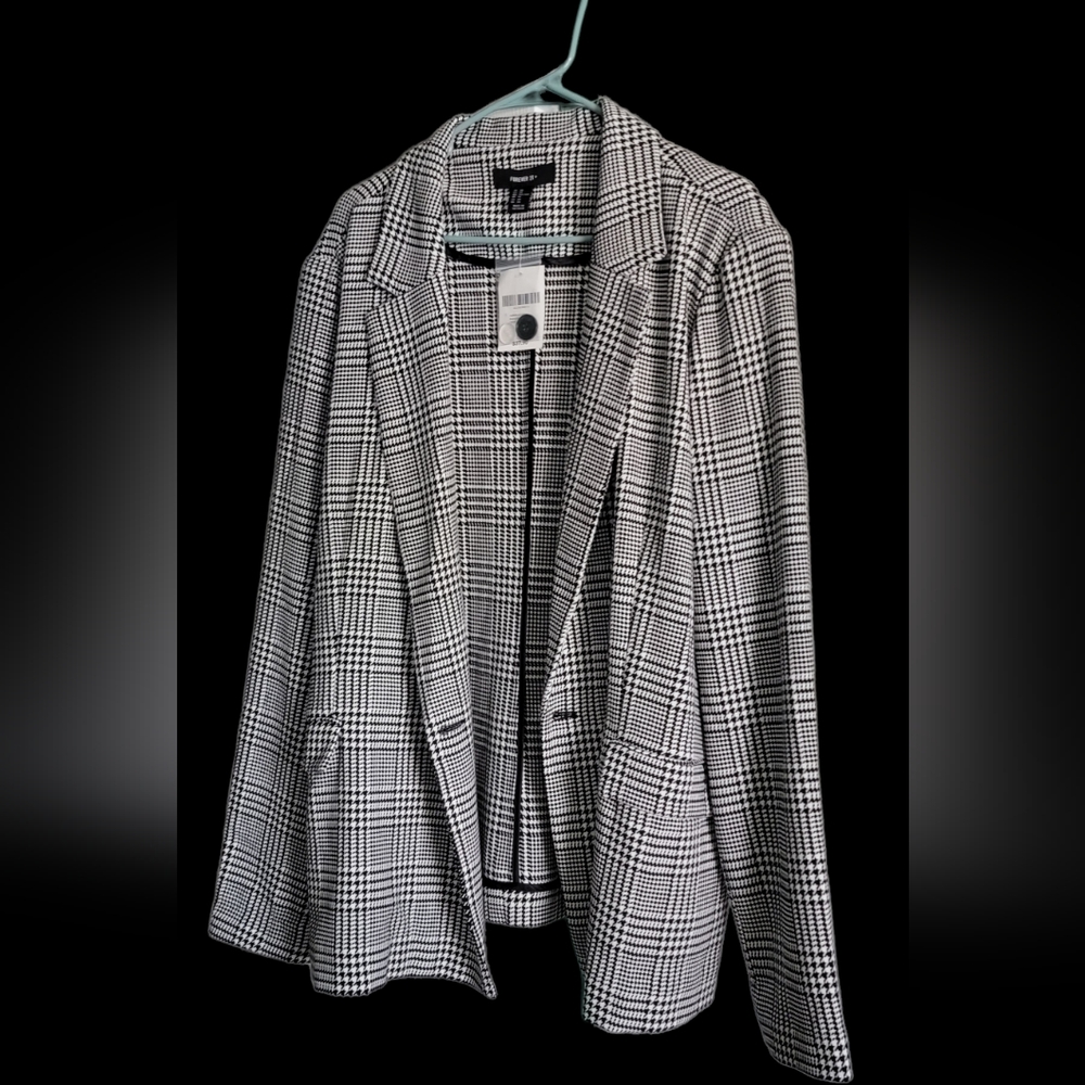 NWT Forever 21 Blazer Houndstooth, black and white